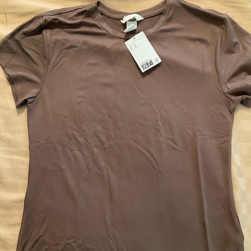 Women’s microfiber t-shirt
